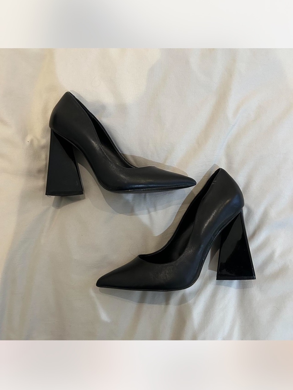 Steve Madden Black Heel Pumps